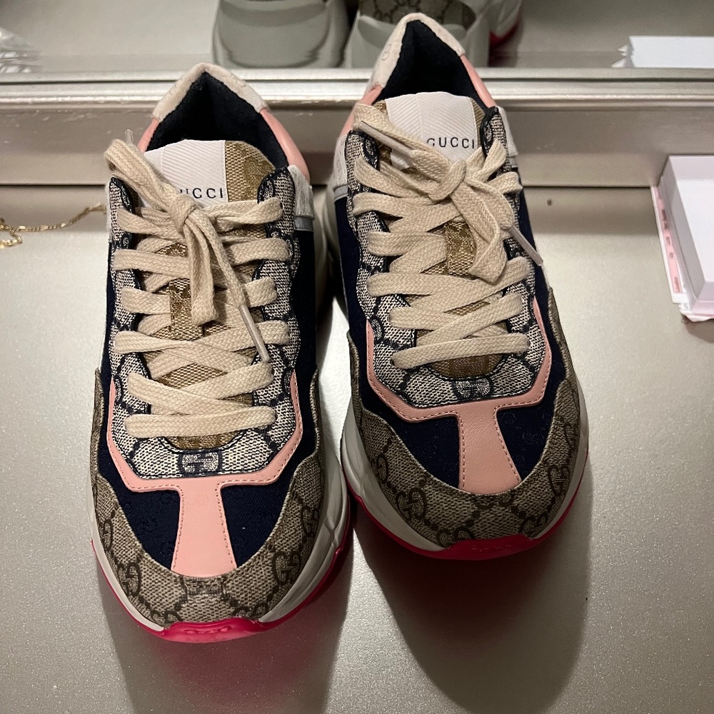 authentic Gucci sneakers